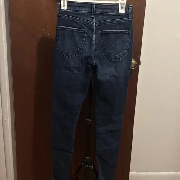 🔥 Must-Have Dark Denim Alert! 🔥 - Picture 2 of 5